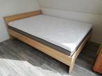 Bed 140 x 200 incl. nieuw matras, Ophalen, Overige materialen, Beige, Tweepersoons