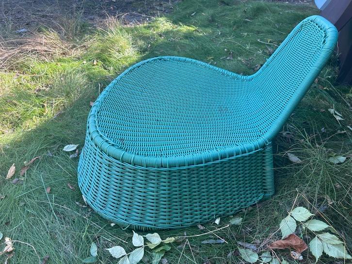 Laag Groen rotan stoeltje  / lounge stoel, Tuin en Terras, Tuinstoelen, Gebruikt, Kunststof, Ophalen