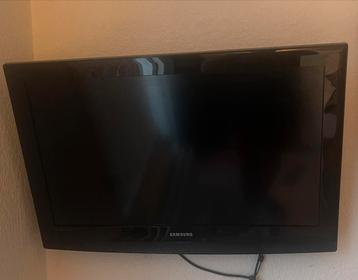 Samsung LCD TV + Newest T95H allwinner h616 tv box beschikbaar voor biedingen