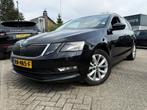 Skoda Octavia Combi 1.6 TDI DSG GREENTECH BUSINESS NAVI/STOE, Stof, Gebruikt, Euro 6, 4 cilinders