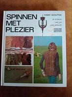 SPINNEN MET PLEZIER,de techniek van een oud ambacht., Boeken, Hobby en Vrije tijd, Ophalen of Verzenden, Zo goed als nieuw