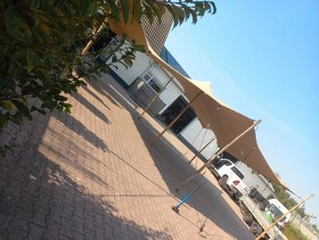 Stretchtent, 10,5 x 15 meter, zandkleur, complete set beschikbaar voor biedingen