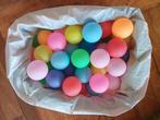 Ongeveer 90 gekleurde pingpong ballen, Ophalen of Verzenden, Zo goed als nieuw