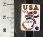 pin, Assen, USA '90, sport, emaille (G1, Verzamelen, Speldjes, Pins en Buttons, Verzenden, Zo goed als nieuw, Sport, Speldje of Pin