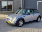 Mini 1.6 16V Cooper 2003 weinig km, veel rekeningen aanwezig, Auto's, Mini, Voorwielaandrijving, Zwart, 4 cilinders, Bluetooth