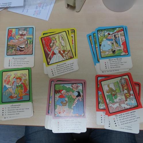 4 kwartetten  Oude auto's, 2x sprookjes en 101 Dalmatiërs, Verzamelen, Speelkaarten, Jokers en Kwartetten, Zo goed als nieuw, Kwartet(ten)