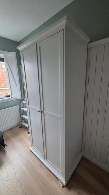 Keurig kledingkast 200 x 90 x 58 beschikbaar voor biedingen