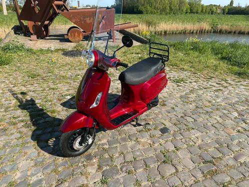 Mooie La Souris Sourini scooter, Fietsen en Brommers, Scooters | Overige merken, Zo goed als nieuw, Maximaal 45 km/u, Benzine