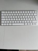 Apple magic keyboard, Computers en Software, Ophalen of Verzenden, Zo goed als nieuw