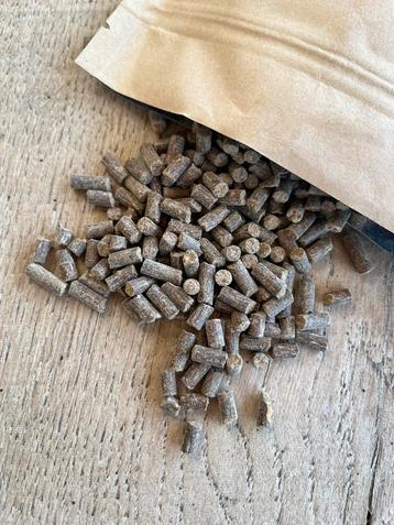 Biologisch toepasbare mestkorrels / biologische teelt beschikbaar voor biedingen