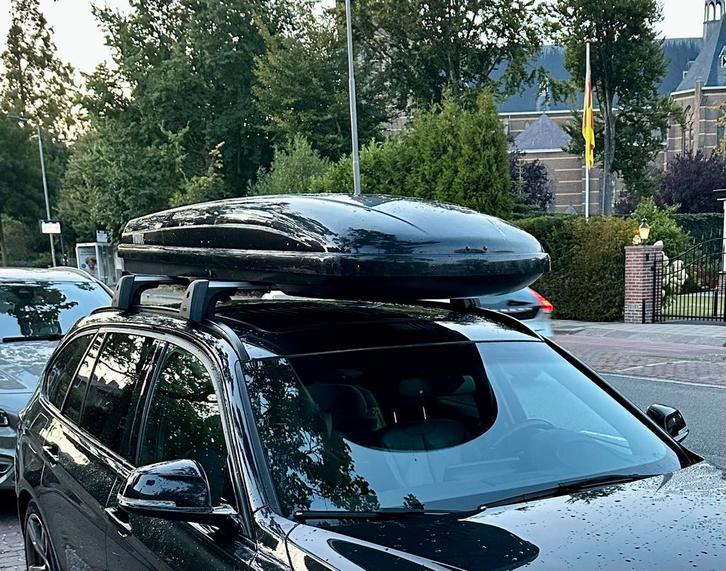 Te Huur: Thule universele dakkoffer XL TX skikoffer, Auto diversen, Dakkoffers, Zo goed als nieuw, Ophalen