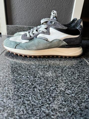 Van Bommel sneakers in nieuwstaat / maat 43 beschikbaar voor biedingen