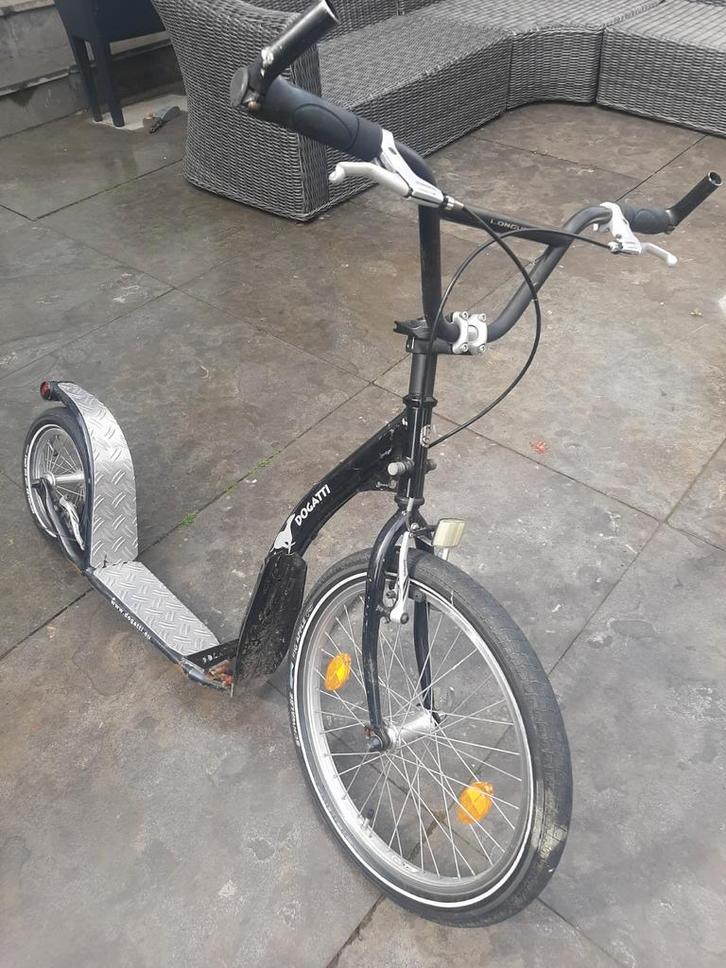 Dogatti step, Fietsen en Brommers, Steps, Zo goed als nieuw, Gewone step, Ophalen