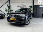 Volkswagen TIGUAN 2.0 TSI 4Motion R-Line PANO VIRTUAL CAM EL, Automaat, Euro 6, 4 cilinders, 1984 cc