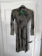 Nieuwe travelstof jurk- Maat s, Nieuw, Ophalen of Verzenden, Onbekend, Knielengte