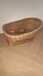 rieten hondenmand voor fiets, Ophalen, Gebruikt