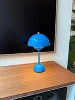 Nieuwe blauwe flowerpot staande lamp, draadloos en dimbaar, Huis en Inrichting, Ophalen of Verzenden, Nieuw, 75 cm of meer