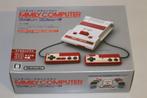 Nintendo Classic Famicom Family computer Mini ( japan ), Spelcomputers en Games, Spelcomputers | Nintendo NES, Met 2 controllers