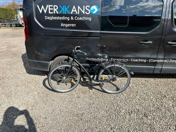 Zwarte jongensfiets, Fietsen en Brommers, Fietsen | Jongens, Zo goed als nieuw, 24 inch, Ophalen