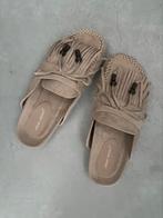 Moccy fringe loafers beige, Ideal shoes, Nieuw, Ophalen of Verzenden, Instappers