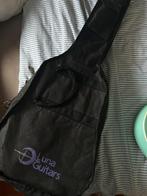 Luna gitaar en hoes, Muziek en Instrumenten, Ophalen, Zo goed als nieuw