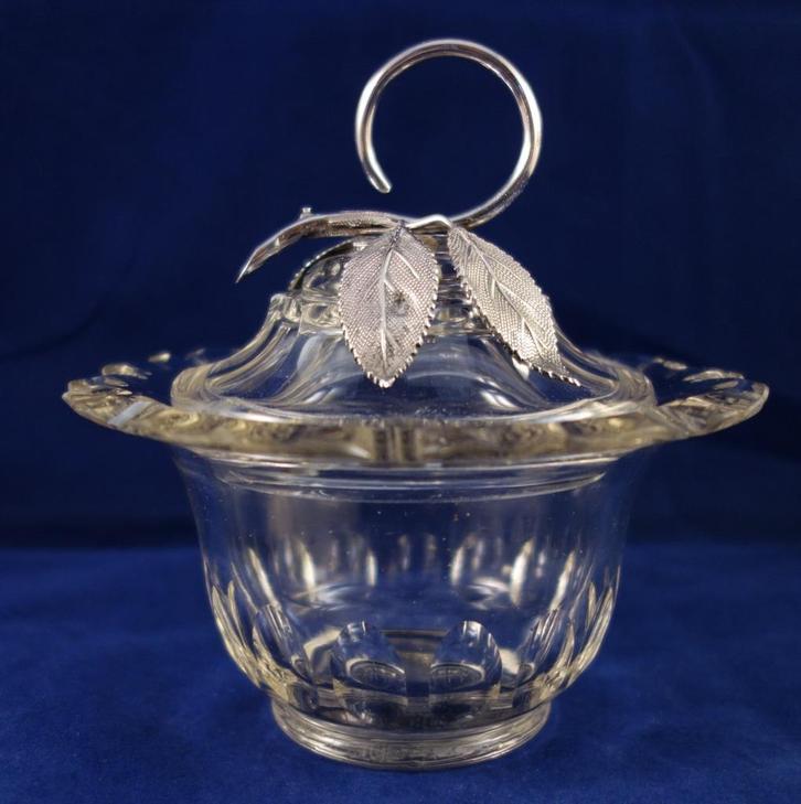 Kristallen Dekselpotje met Zilveren Greep, Antiek en Kunst, Antiek | Glas en Kristal, Ophalen of Verzenden