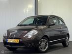 Lancia Ypsilon 1.4 Oro [ NAP sportvelgen airco ], Voorwielaandrijving, Metallic lak, 4 cilinders, Bruin