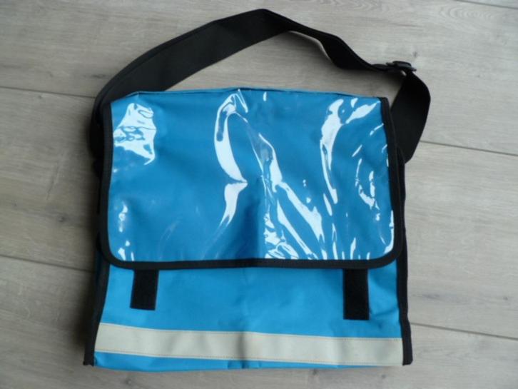 Sint idee? Blauwe schoudertas / schooltas. Nieuw. (Cadeau?), Sieraden, Tassen en Uiterlijk, Tassen | Schoudertassen, Nieuw, Blauw