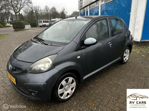 Toyota Aygo 1.0-12V nwe koppeling en distributie, Auto's, Toyota, Bedrijf, Te koop, Aygo, ABS, Airbags, Alarm, Radio, Startonderbreker