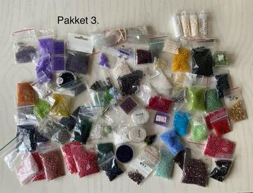5 Pakketten kralen en sieraden mooie kwaliteit beschikbaar voor biedingen