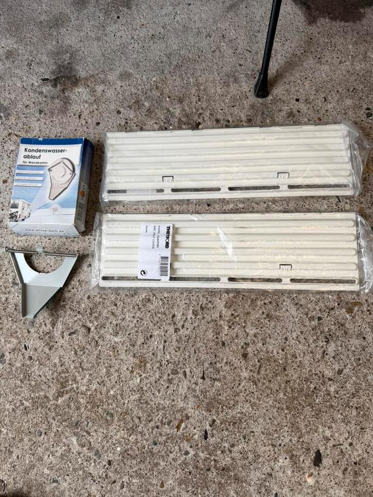 Afdek winterplaten koelkast + condensafvoer, Caravans en Kamperen, Camper-accessoires, Zo goed als nieuw, Ophalen of Verzenden