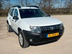 Dacia Duster 1.6 16V 74KW 2014 Wit LAGE KM BENZINE GEEN LPG, Voorwielaandrijving, Stof, Zwart, 4 cilinders