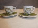 Nespresso espresso kop en schotel Lotusbloempatroon, Gebruikt, Ophalen of Verzenden, Overige stijlen, Kop(pen) en/of Schotel(s)