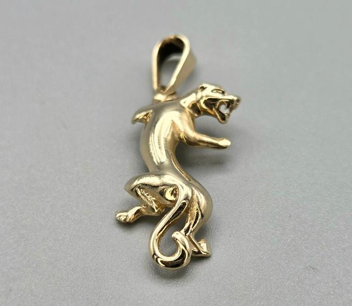 Gouden Luipaard hanger. 2026/05, Sieraden, Tassen en Uiterlijk, Kettinghangers, Zo goed als nieuw, Goud, Goud, Dier, Ophalen of Verzenden