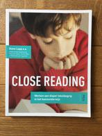 Close Reading, Ophalen of Verzenden, Zo goed als nieuw