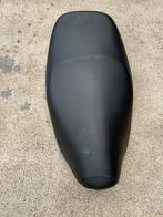 VESPA ZADEL KLEUR ZWART VOOR VESPA S / LX / LXV, Fietsen en Brommers, Ophalen of Verzenden, Zo goed als nieuw, Zadel, Vespa