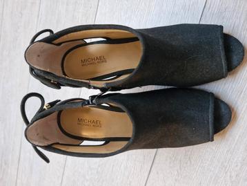 Michael Kors peep toe leather pump m7 beschikbaar voor biedingen