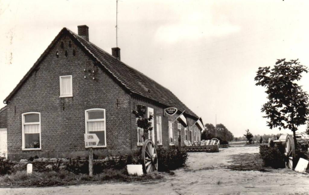 Ledeacker bij St. Antonis. Café "De Breijenburg m. bier recl, Verzenden, 1960 tot 1980, Ongelopen, Noord-Brabant