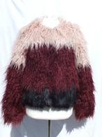 Grappige nepbont jas. mt XS. Merk Bershka, Kleding | Dames, Jassen | Winter, ., Ophalen of Verzenden, Zo goed als nieuw, .