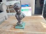 Bronzen Jongensbuste op Marmeren Voet, Antiek en Kunst, Ophalen of Verzenden, Brons