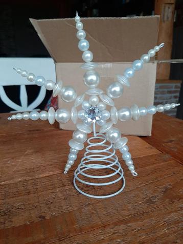 Kerstster met parels, bling bling piek of kerstversiering  beschikbaar voor biedingen