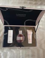 Victor & Rolf flowerbomb 50ml eau de parfum geschenkset, Sieraden, Tassen en Uiterlijk, Uiterlijk | Parfum, Ophalen of Verzenden
