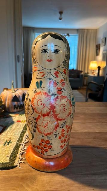 Vintage grote Matroesjka flessenhouder beschikbaar voor biedingen