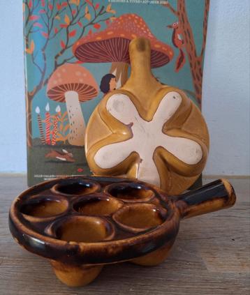 Authentieke franse Escargot schaaltjes 2 x, ovenvast beschikbaar voor biedingen