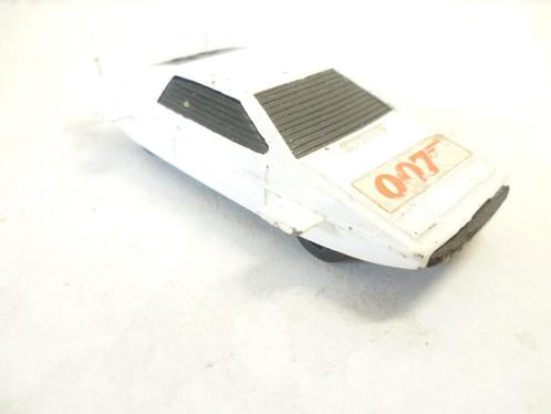 Corgi JR 1976 James Bond 007 Lotus Esprit film modelauto, Verzamelen, Film en Tv, Gebruikt, Film, Beeldje, Replica of Model, Ophalen of Verzenden