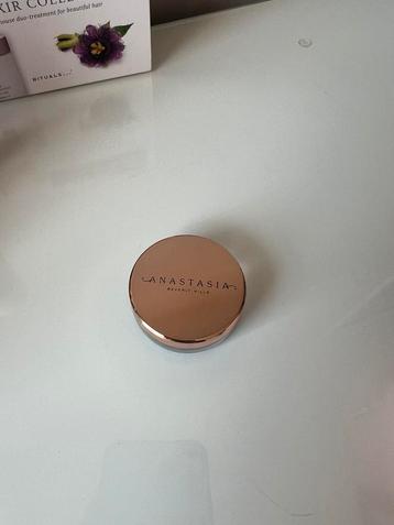 Anastasia Beverly Hills brow freeze beschikbaar voor biedingen