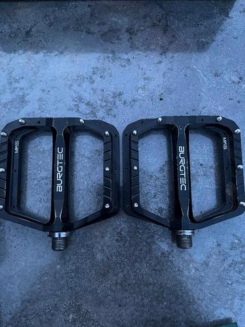 Burgtec enduro mk5 pedalen zwart beschikbaar voor biedingen