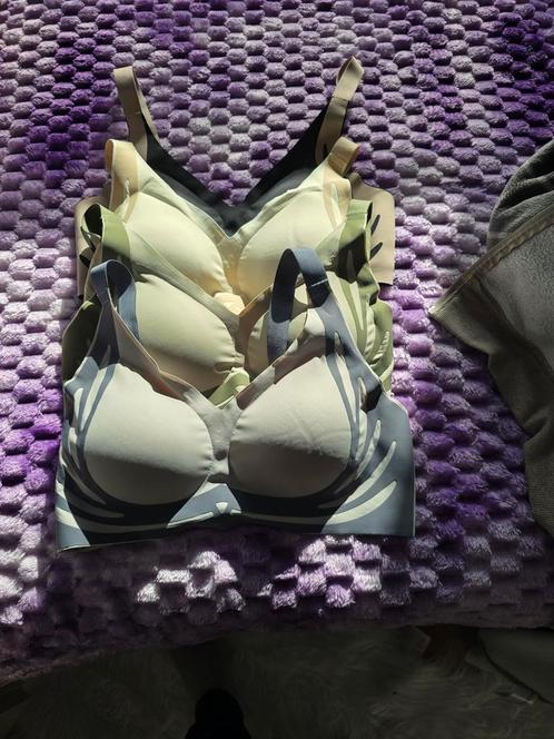 maat 85b 4 stuks Dames Draadloze Push-Up Beha's Zonder Beuge, Kleding | Dames, Ondergoed en Lingerie, BH, Ophalen of Verzenden
