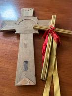 Kruisbeelden/ hout, Antiek en Kunst, Antiek | Religie, Ophalen of Verzenden