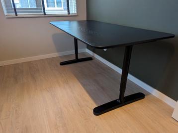 Zwart bureau (Bekant van Ikea) - afbeelding 1